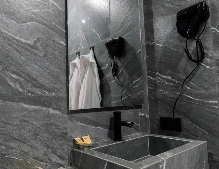 Люкс 2-местный 2-комнатный в корпусе - Отель «Guma» Пицунда